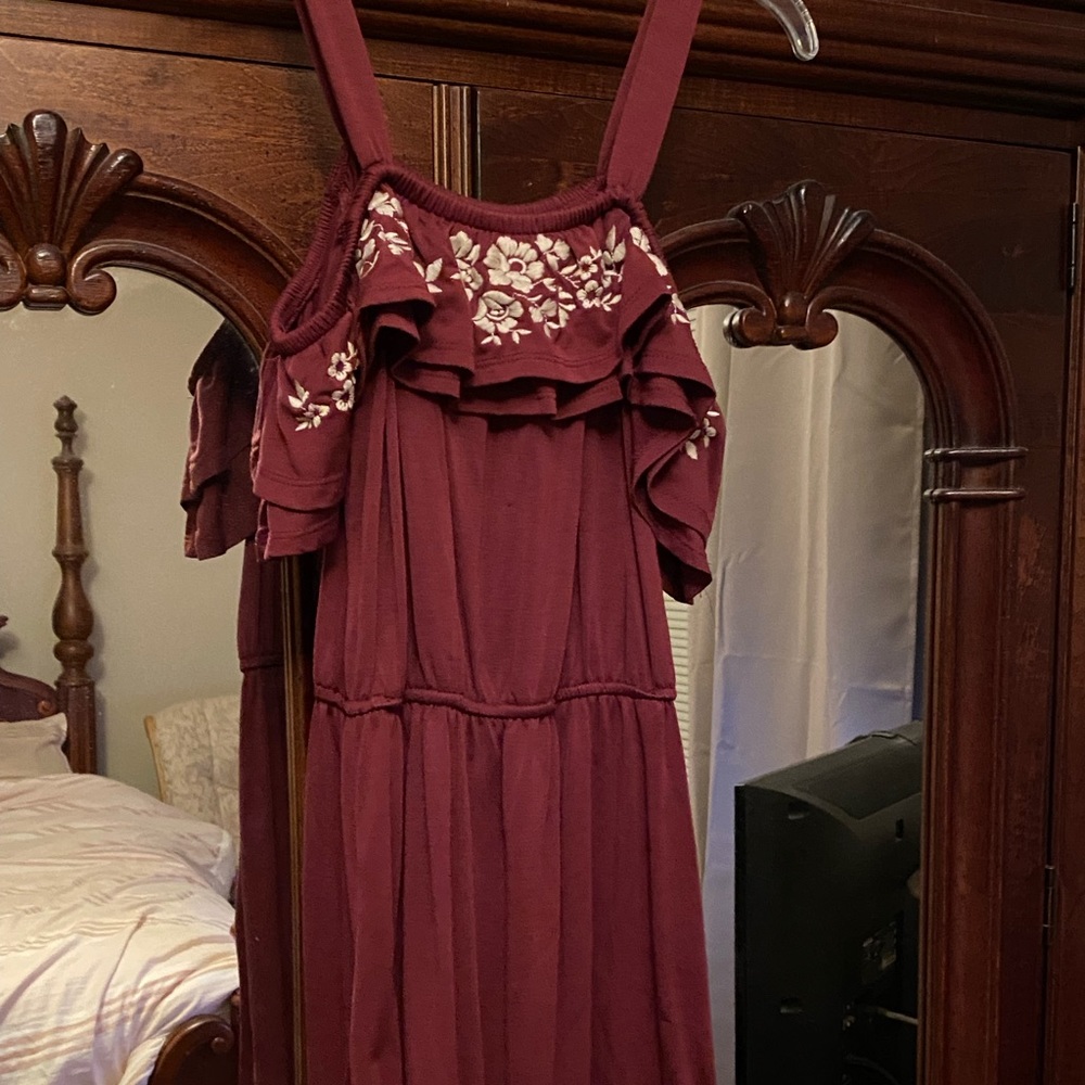 Cute dress from Francesca’s with embroidered ruffle detail size M.